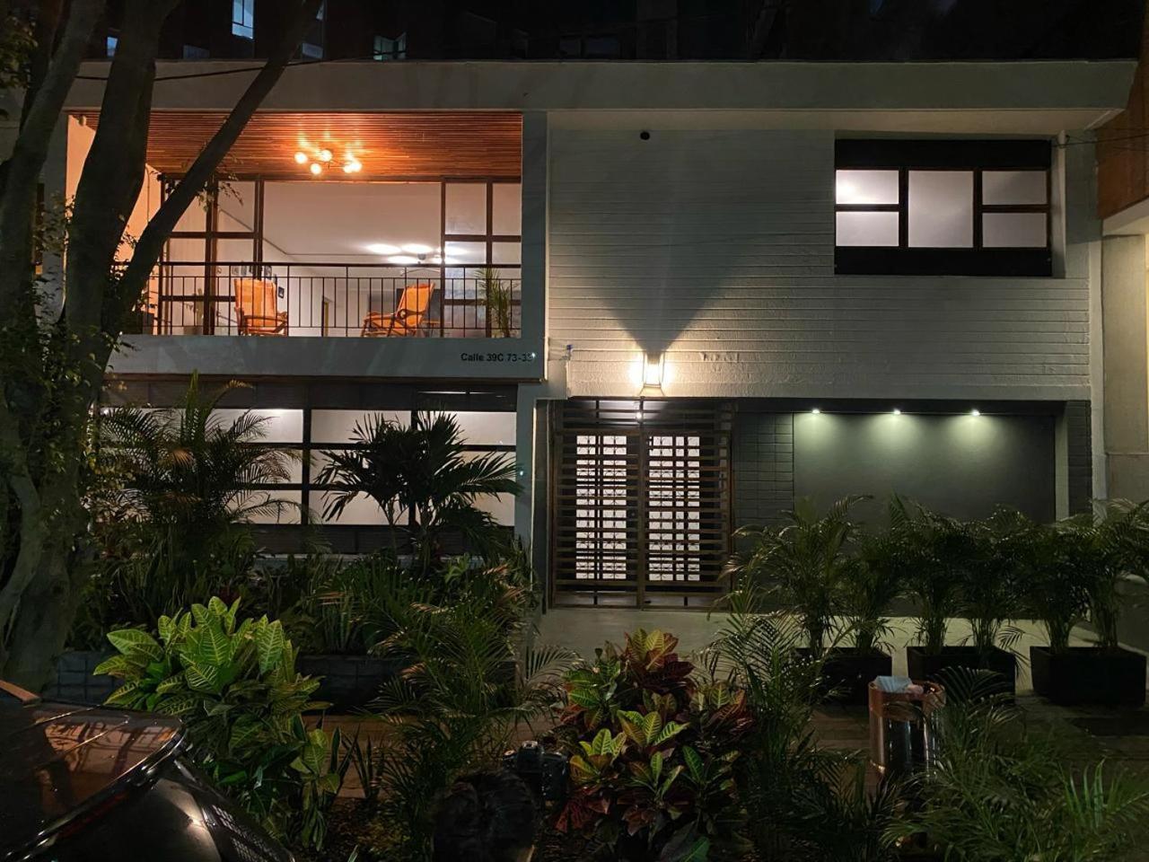 מדיין Casa Mosaiko Primer Parque Laureles מראה חיצוני תמונה